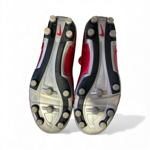 Nike Metallic Red Soccer Cleats - Picture 4 of 8